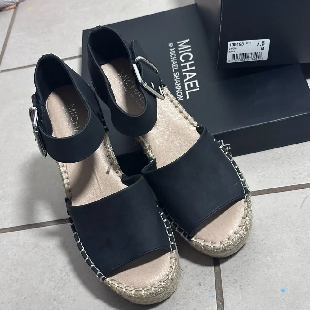 Michael by Michael Shannon Giulia‎ Women Black Wedge Espadrille Sandals size 7.5